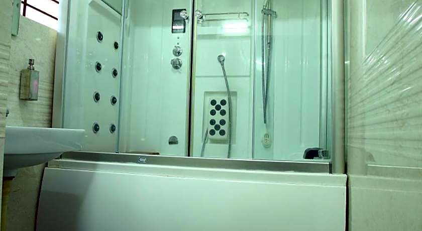 Hotel RR International