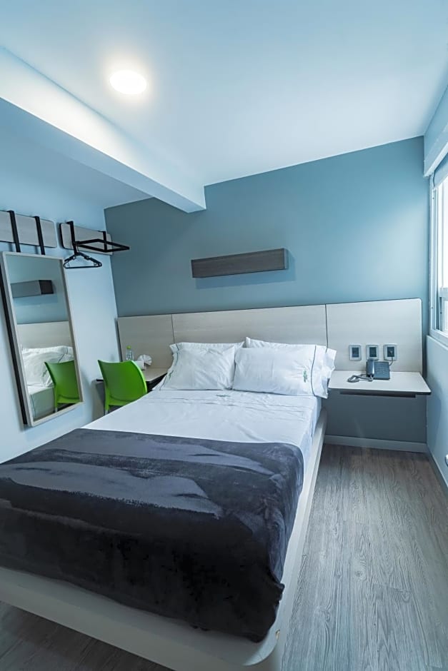 HOTEL LEMON GREEN -Zona Expo Frente al Centro de Convenciones