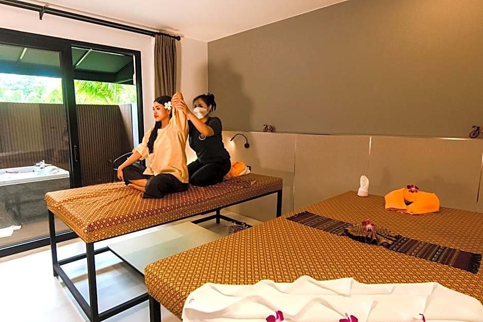 Tour De Phuket Hotel - SHA Plus