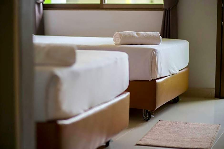 Phongkaew Hotel