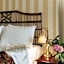 Hadley's Orient Hotel