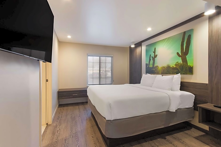 SureStay Plus Hotel by Best Western Tempe University