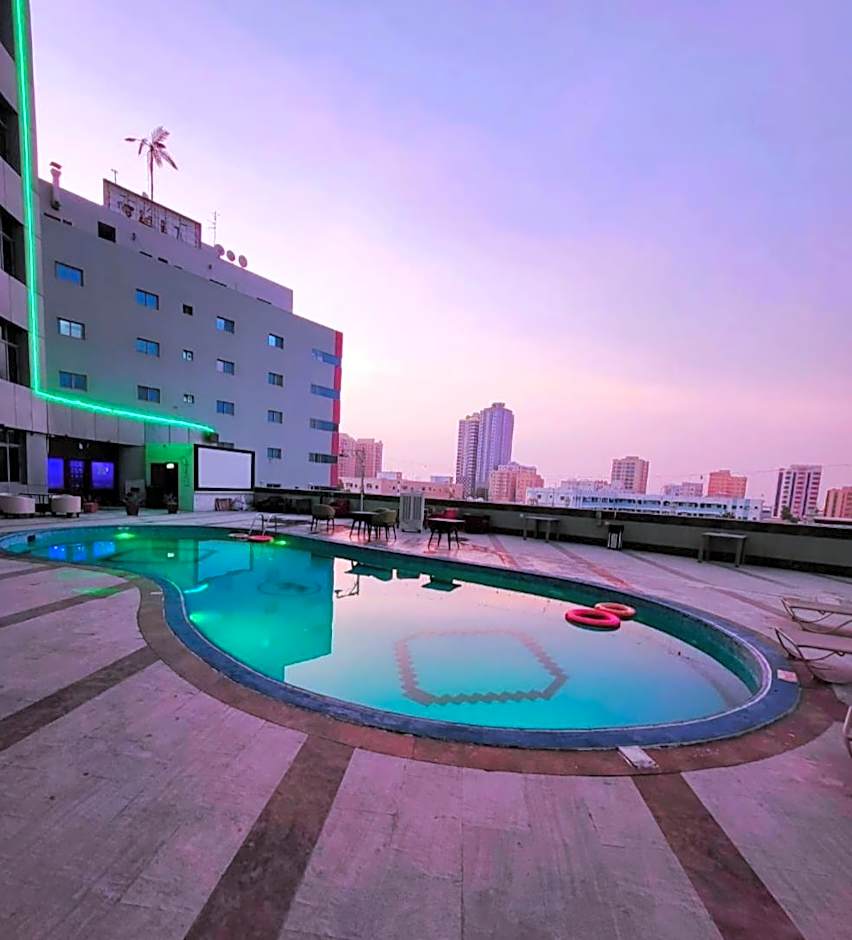 Crown Palace Hotel