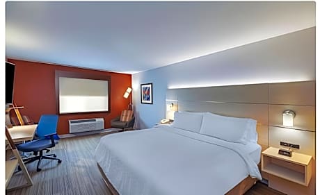 1 King Bed With Whirlpool Non-Smoking