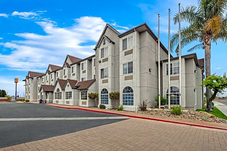 Comfort Inn & Suites Salinas City Center Area