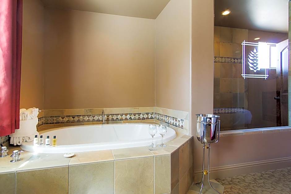 Secrets Inn Lake Tahoe