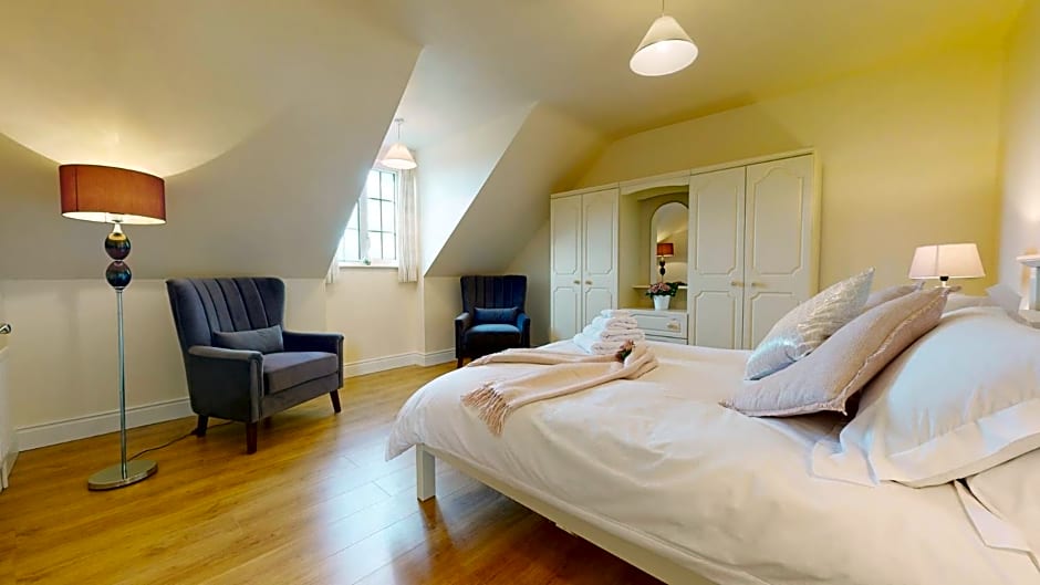 Ross Beach Family Farmhouse B&B