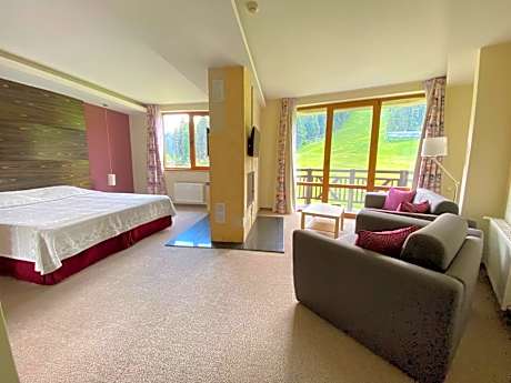 Superior Suite with Slopes View