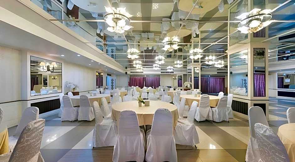 The Legacy Convention Hotel