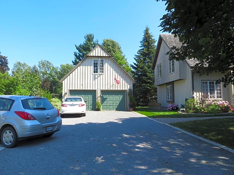 Cedar Gables Bed & Breakfast