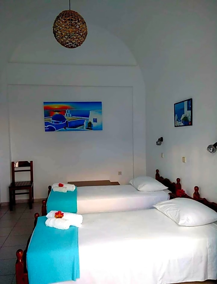 Anna Maria Rooms Santorini