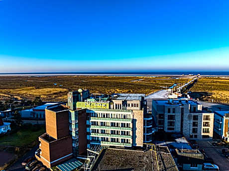 ambassador hotel & spa