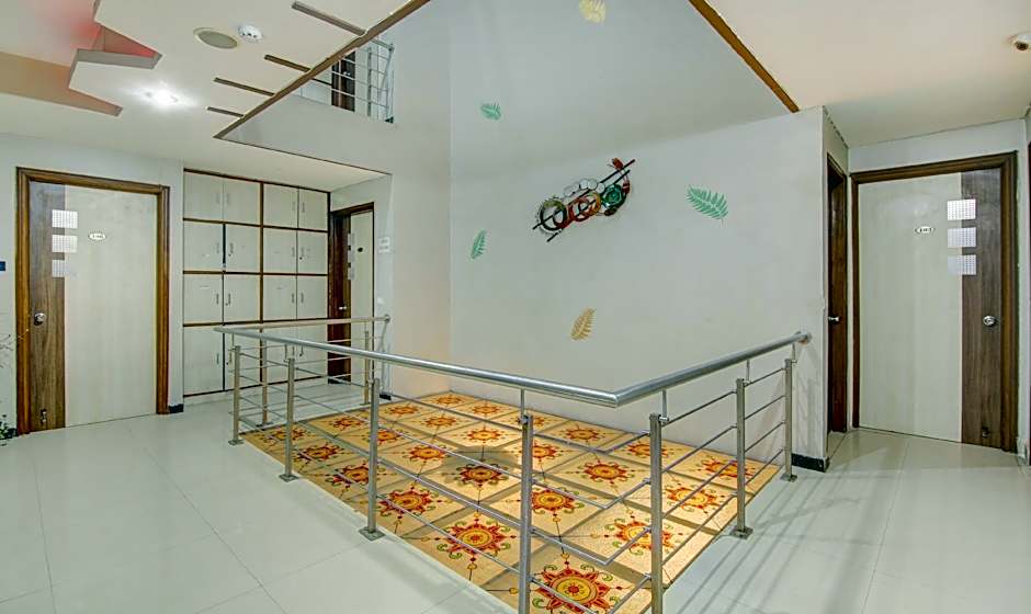 Treebo Rockwell Plaza