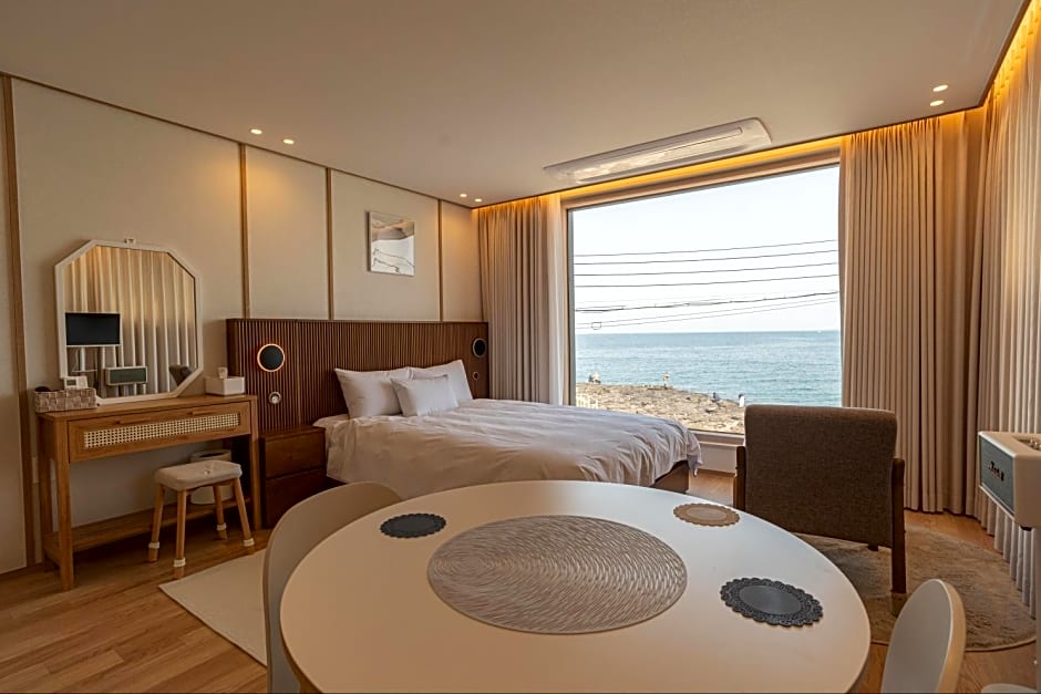 Jeju (Aewol) Cony Hotel