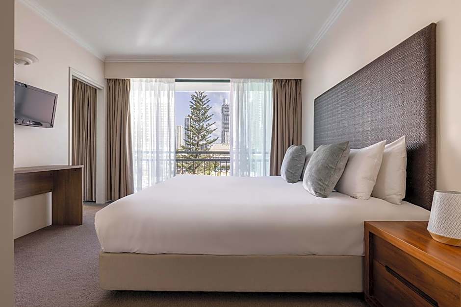 Mantra Crown Towers Surfers Paradise