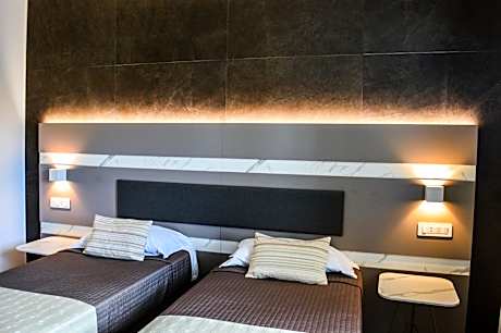 Superior Twin Room with Balcony
