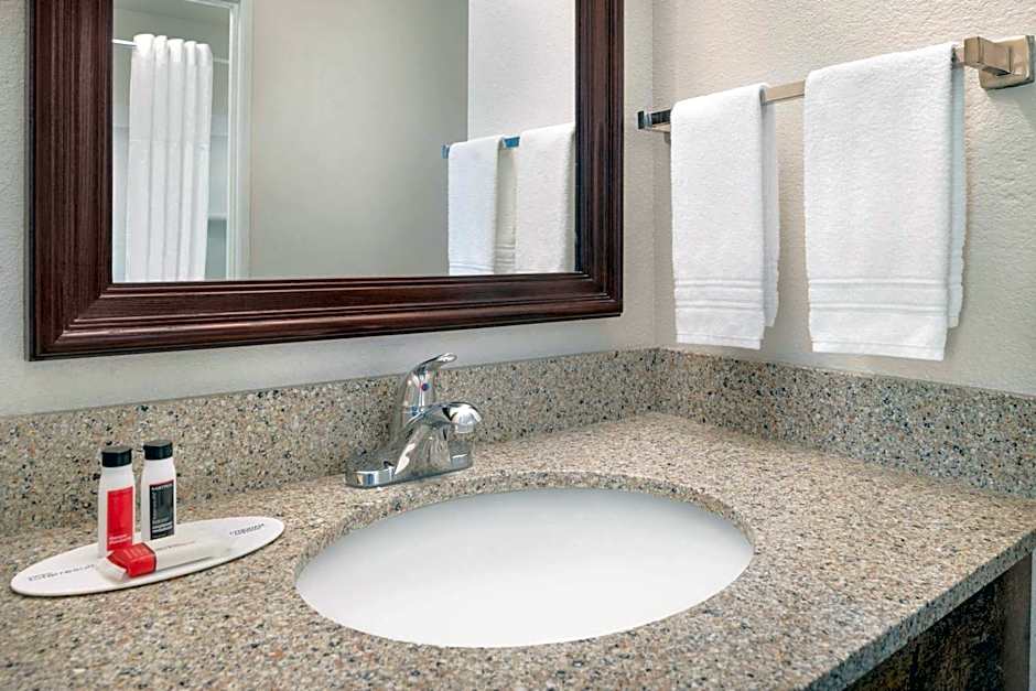 Baymont by Wyndham Swanton