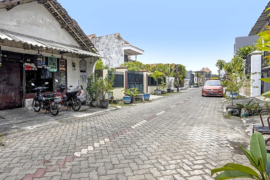 SPOT ON 92461 Aini Syariah Homestay