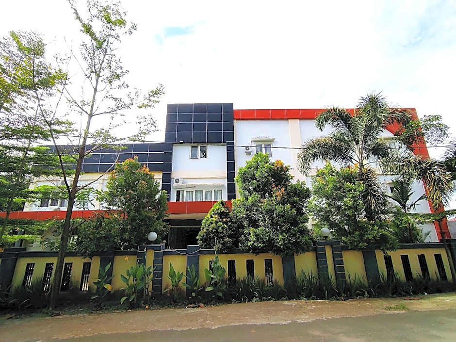 Hotel O Wisma Syariah Lahundape