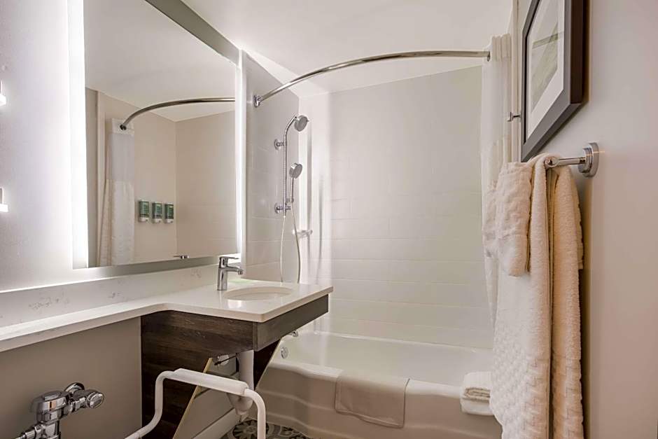 Best Western Sea Island Inn
