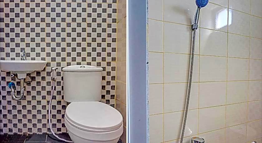 Capital O 92765 J&b Smart Sentul