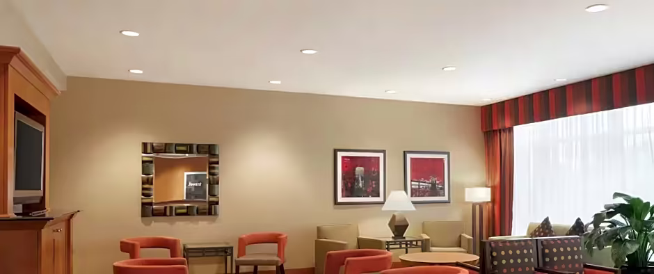 Hampton Inn New York - LaGuardia Airport