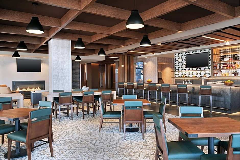 Residence Inn by Marriott Milwaukee Brookfield at Poplar Creek