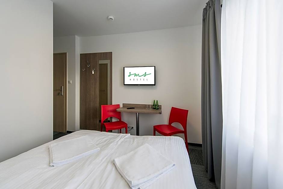 Hostel SMS FREE PARKING