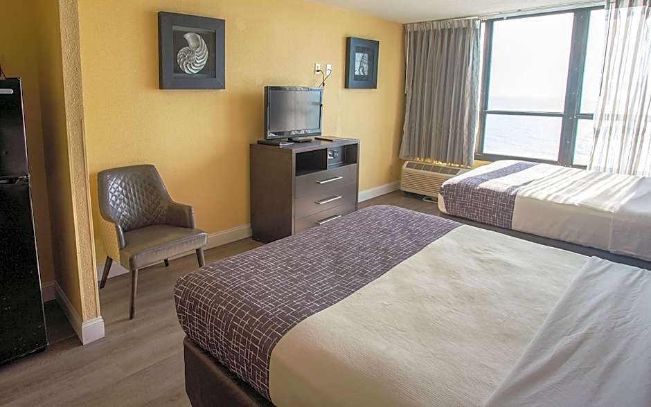 Photo 1 of 1 of 2 Queen Beds, Ocean View