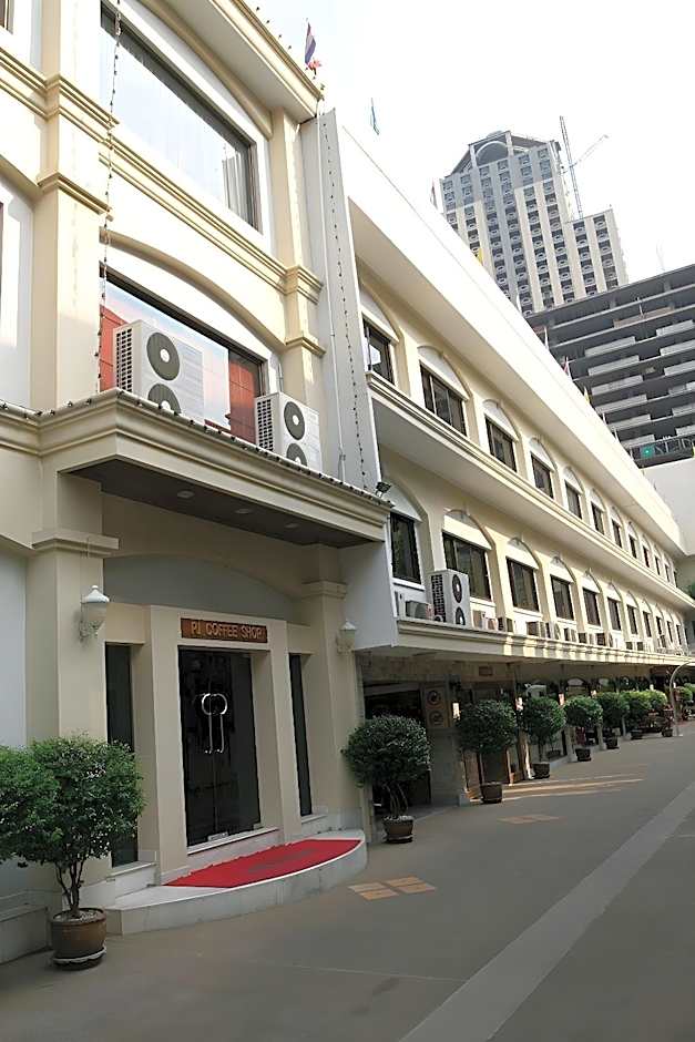 PJ Watergate Hotel