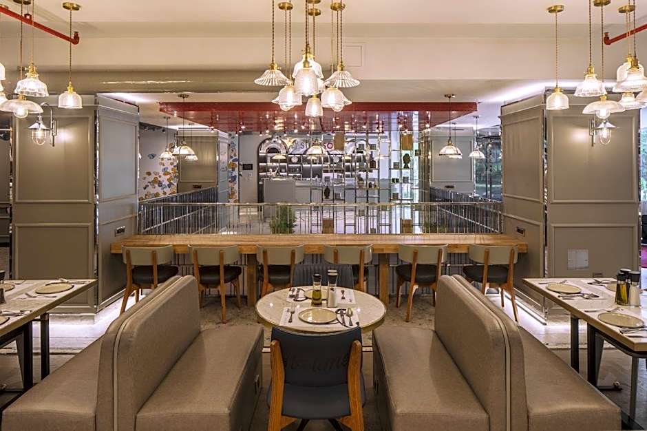 Stayso The House Hotel