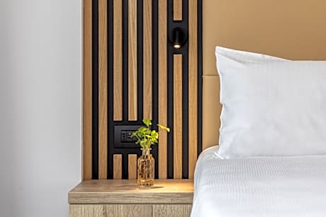 Superior Large Double Room with Balcony