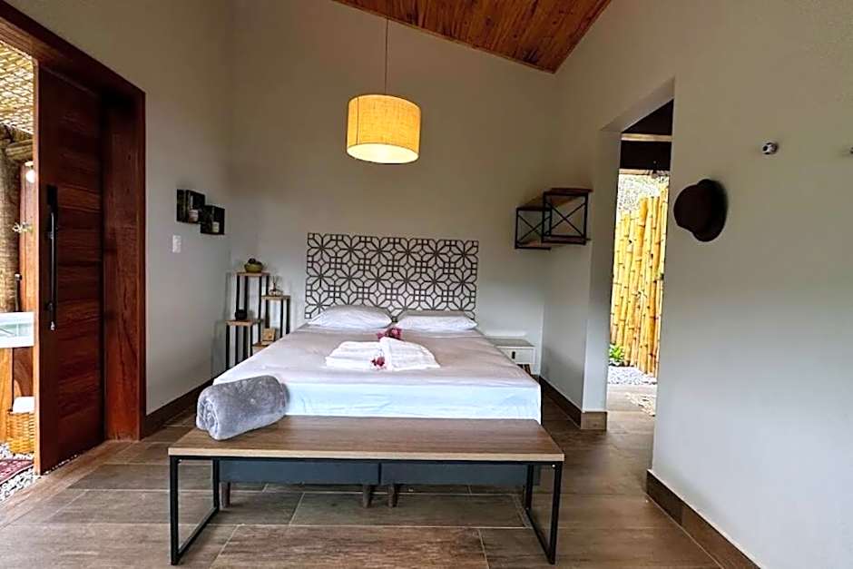 Cabanas da Mata - Cabana Flamboyant - Casa Branca