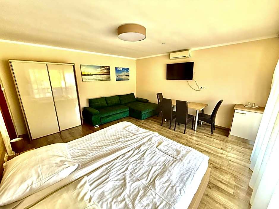 See Vendégház - Siófok