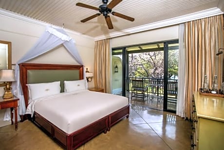 Deluxe Zambezi River Balcony Room