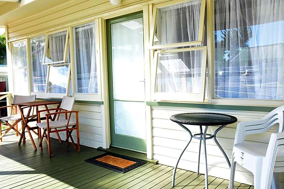 Featherston Motels And Camping