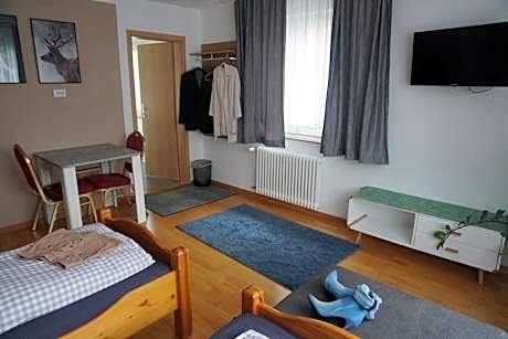 Twin Room with Shower