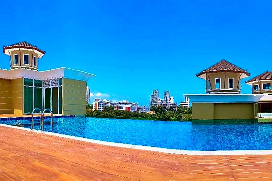 Crystal Palace Luxury Hotel Pattaya