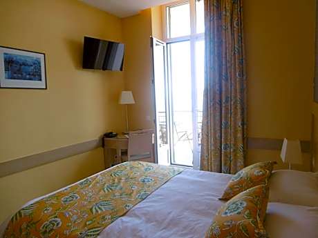 Double Room with Sea View and Terrace