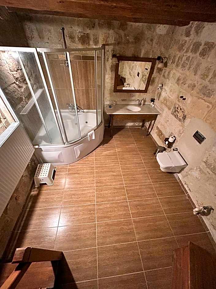 Hotel Temenni Evi
