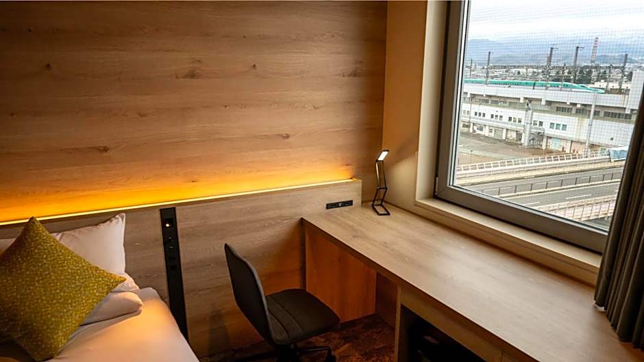 JR-East Hotel Mets Fukushima