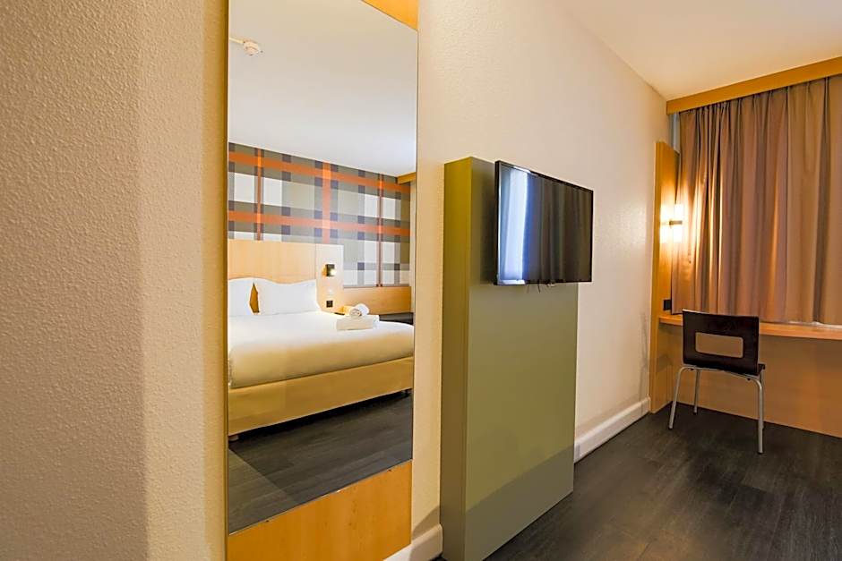 easyHotel Nice Palais des Congrès  Old Town