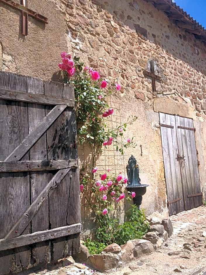 Le Petit Moulin