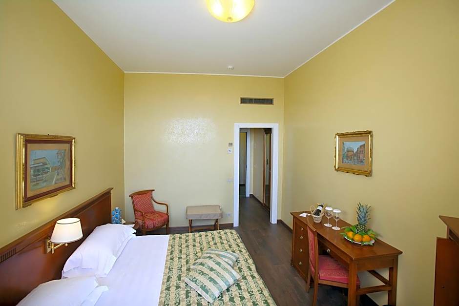 Excelsior Palace Hotel