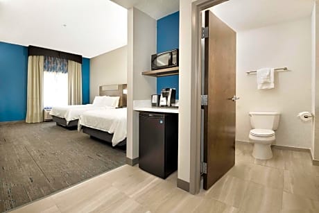 Standard Room with Two Queen Beds