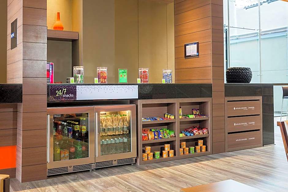 Hampton Inn By Hilton Bogota Usaquen
