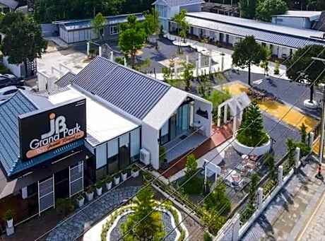 JB Grand Resort