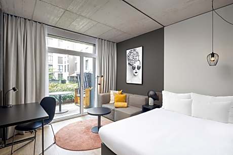 Studio Suite with Terrace