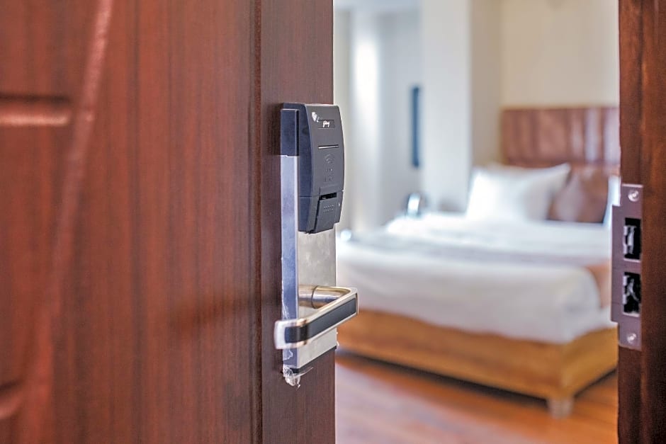 King's Bridge Suites & Spa