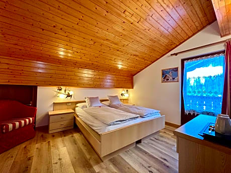 Double or Twin Room with Panoramic View and Balcony
